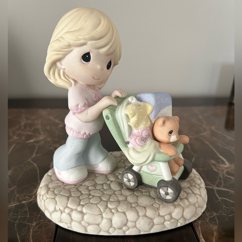 Precious Moment “Love is on the Way” Figure